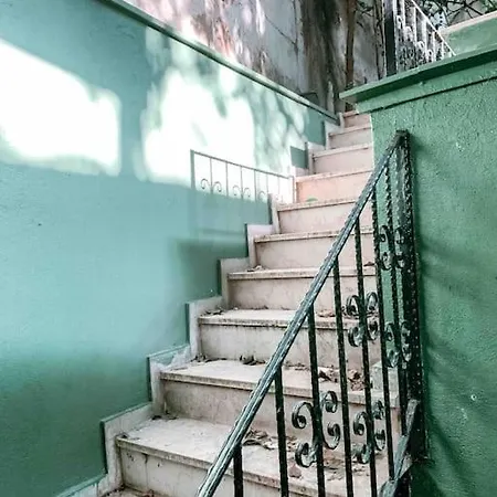 Apartment In Cihangir, Comfortable, Central With Garden *